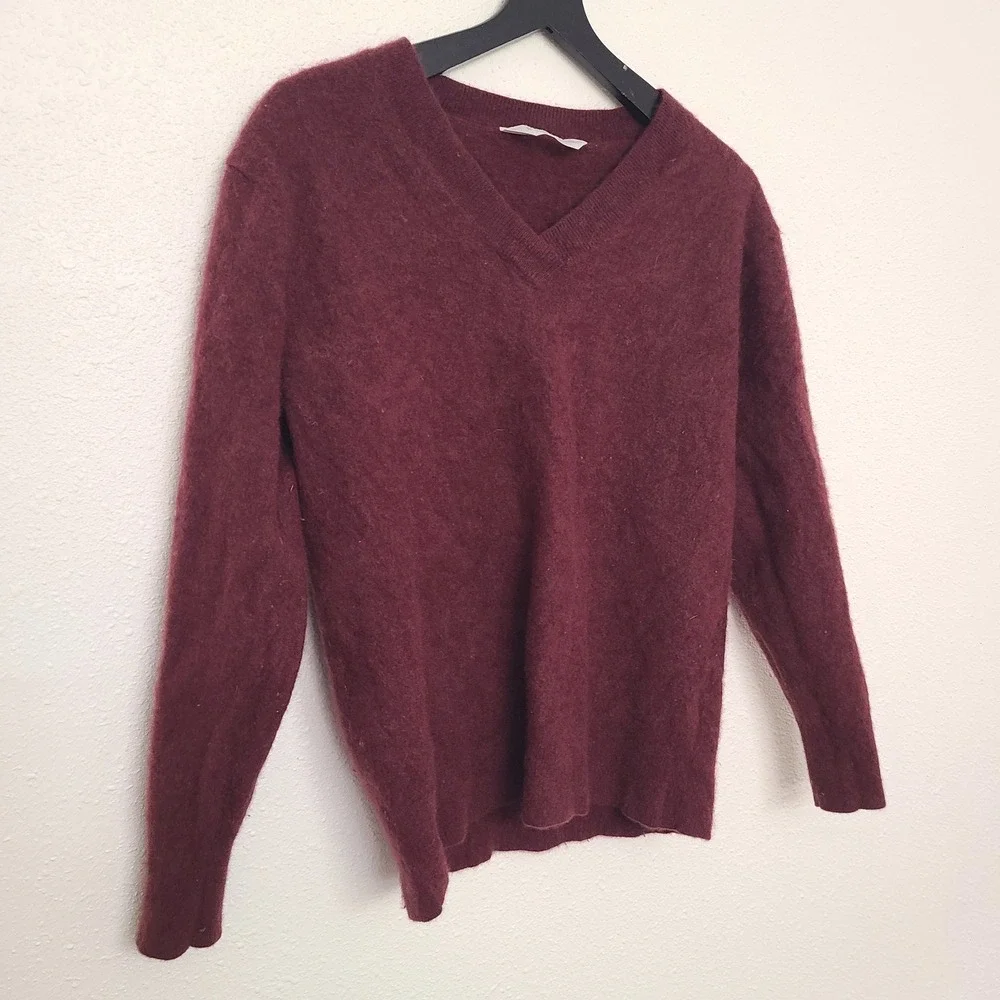Everlane 100% Cashmere Burgundy Plum SMALL V Neck Sweater Wine Purple Old Money‎